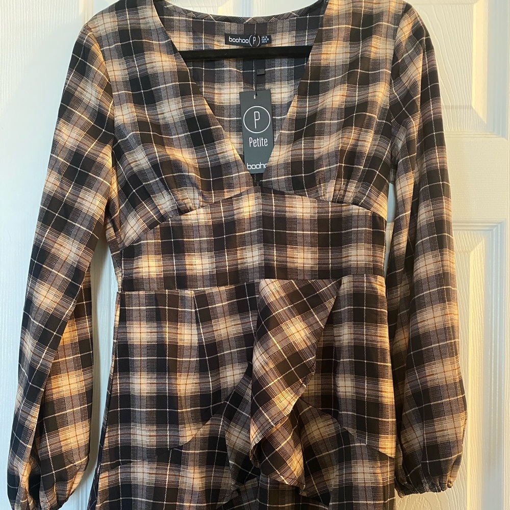 NWT Boohoo Plaid Dress